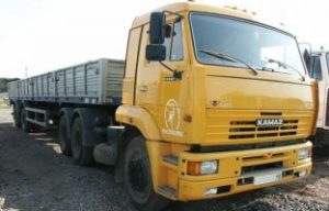 Длинномер КАМАЗ (9 метров) по цене от 935 руб./час