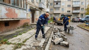 демонтаж бетонных отмостки