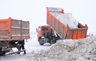 Вывоз и утилизация снега в Москве